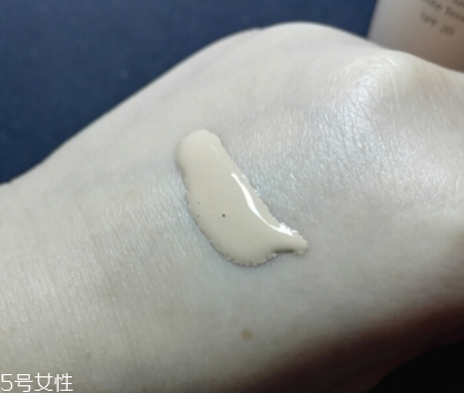 資生堂粉底哪個好用？持久粉底液很日常