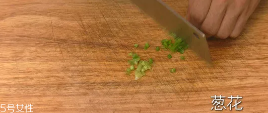 吃花菜可以減肥嗎？熱量低適合減肥時(shí)吃