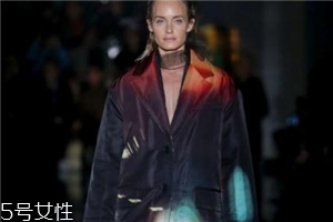 prada2018秋冬系列好看嗎_款式有哪些？