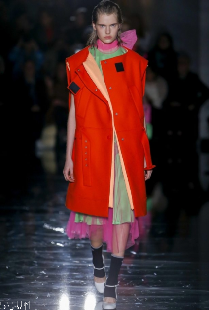 prada2018秋冬系列好看嗎_款式有哪些？