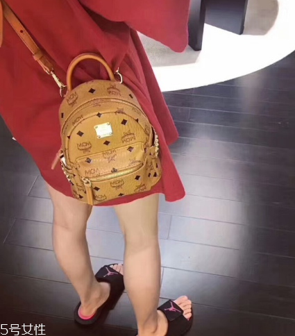 mcm是韓國還是德國的？辨識(shí)度超高的雙肩包品牌