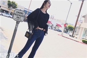 牛仔褲曬黃了怎么辦？牛仔褲應(yīng)避免暴曬