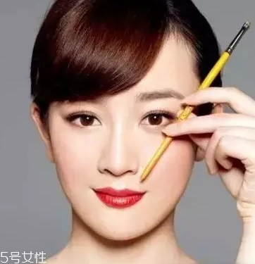 怎么化標準眉？三點法打造親和眉形