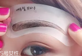 眉卡好用還是眉貼好用？眉貼更精確