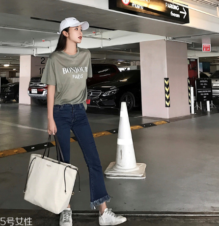 胖人適合穿牛仔褲嗎？選對版型誰都可以穿
