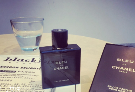 chanel蔚藍(lán)男士淡香水好聞嗎？陽剛男人氣魄