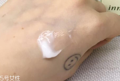 悅詩風(fēng)吟滋潤面霜怎么樣？適合干皮的春夏面霜
