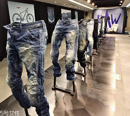 g star和evisu哪個(gè)好？兩大頂尖牛仔褲品牌