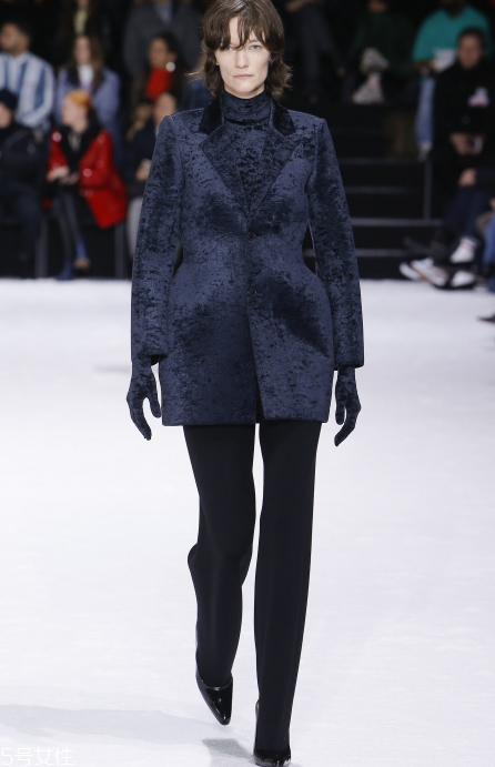 balenciaga巴黎世家2018秋冬系列好看嗎_有哪些款式？