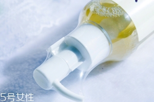 papa recipe春雨卸妝水怎么用？濕敷10秒即可