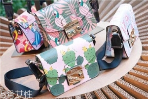 furla包包怎么打開？超百搭的心機(jī)包包