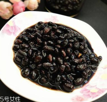 黑豆泡醋用什么醋最好？不要用白醋