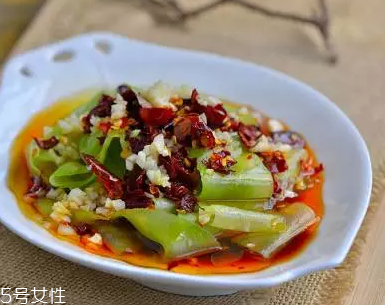 萵筍生吃好還是熟吃好？煮熟后維生素含量大大降低