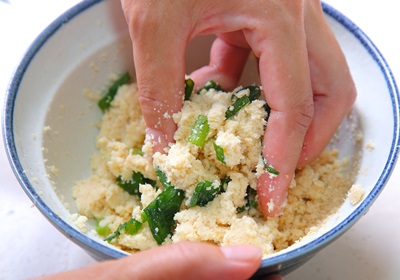 怎么用黃豆做豆?jié){、豆腐、豆腐腦
