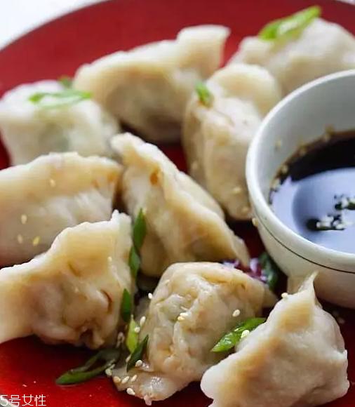 餃子餡用豬的哪塊肉好？前腿肉是餃子餡首選