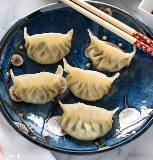 餃子餡用豬的哪塊肉好？前腿肉是餃子餡首選