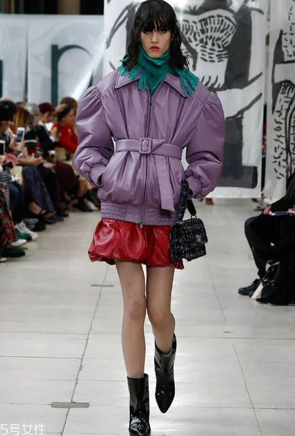 miumiu2018秋冬系列好看嗎_有哪些款式？