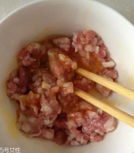豆腐皮能油炸嗎？火候太猛容易炸糊