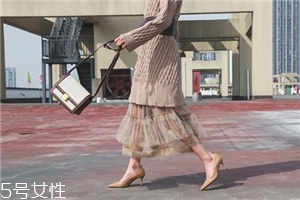 高跟鞋有點松怎么辦？教你三個小妙招