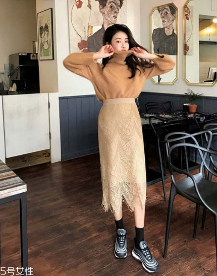 蕾絲長裙配什么鞋子？為你加足時髦指數(shù)