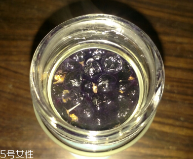 黑枸杞還還是紅枸杞好？各有千秋