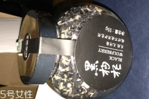 黑枸杞能和菊花一起泡嗎？這個(gè)搭配沒(méi)毛病