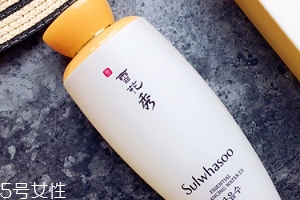 雪花秀平衡水和潤顏水哪個好？潤顏水是鎮(zhèn)店之寶