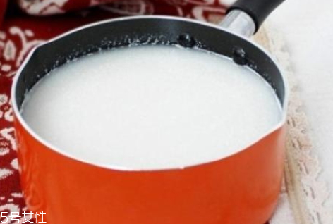 茯苓為什么不溶于水 屬于正?，F(xiàn)象