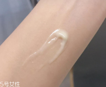 碧柔藍(lán)管防曬有酒精嗎？酒精過敏者慎用