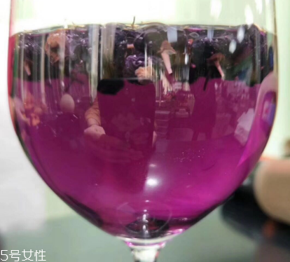 黑枸杞為什么是藍色？花青素的原因