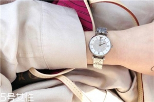 armani阿瑪尼滿天星手表多少錢？