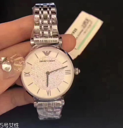 armani阿瑪尼滿天星手表防水嗎？