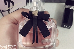 圣羅蘭反轉(zhuǎn)巴黎香水好聞嗎？愛情的味道