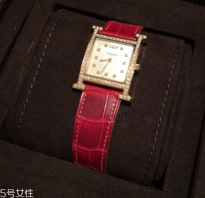 hermes愛(ài)馬仕手表一般多少錢(qián)？