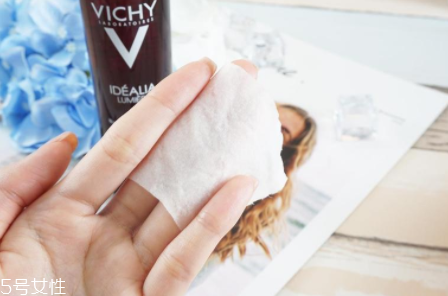 薇姿魔幻水怎么樣？薇姿水光煥亮角質調理液好用嗎？