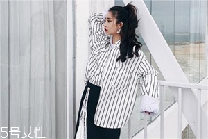 襯衫需要打底嗎？淺色襯衫最好打底