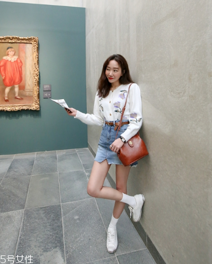 牛仔短裙搭配什么鞋？瞬間變身萌萌少女