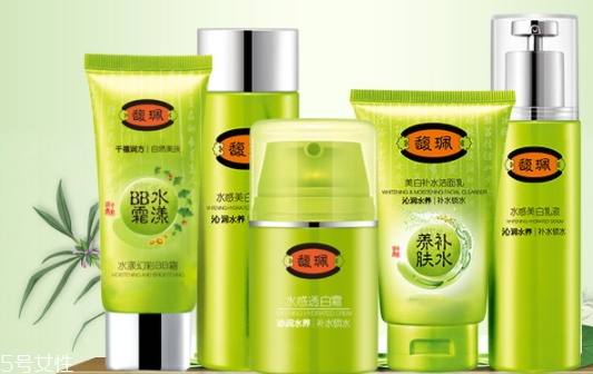 馥佩和百雀羚哪個(gè)好？