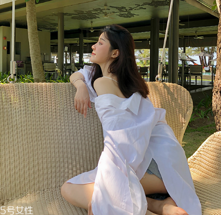 襯衫前面怎么塞進(jìn)褲子？教你襯衫塞一半的穿法
