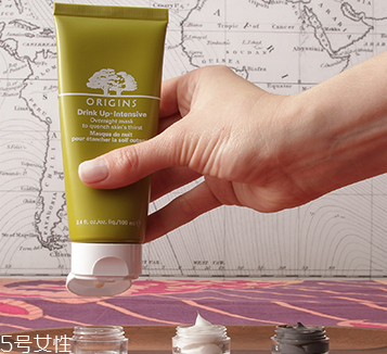為什么油皮會(huì)變成干皮？三個(gè)油皮護(hù)膚誤區(qū)