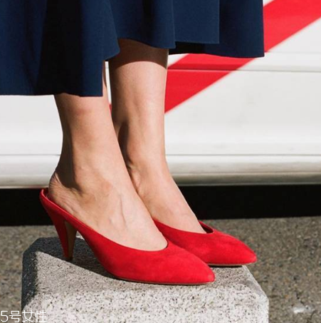 mansur gavriel鞋子多少錢？一眼就陷進去的品牌