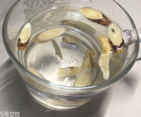 黃芪是甘草嗎？不是一種東西