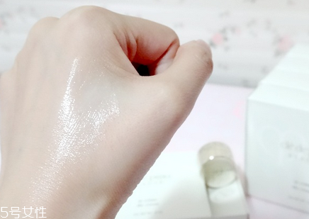 乳液和面霜的正確使用方法 日常基礎護膚