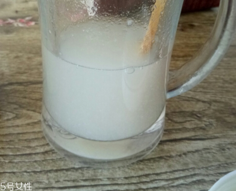 蜂王漿是蜂蜜嗎？并不是一種
