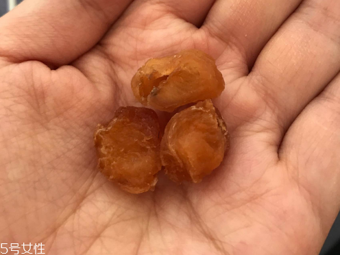 桂圓肉怎么吃最好？燉湯直接吃都可以