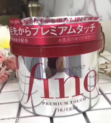 護(hù)發(fā)素沒洗干凈會怎樣？護(hù)發(fā)素殘留會導(dǎo)致脫發(fā)嗎？