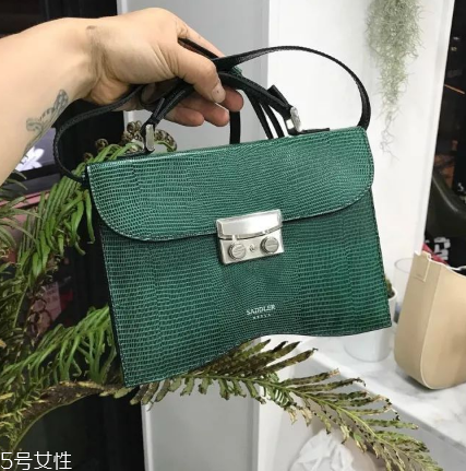 saddler seoul是什么牌子？終于不用撞包了