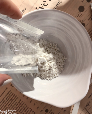 奧倫納素冰白面膜和thann紫蘇面膜哪個(gè)好用 泰國(guó)網(wǎng)紅面膜
