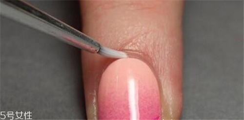 可撕指甲油哪個牌子好？女神都愛的六款健康指甲油