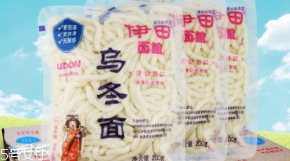 烏冬面是什么做的？